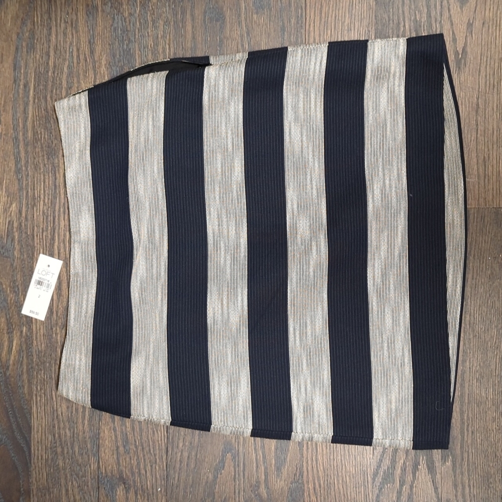 Loft mini skirt